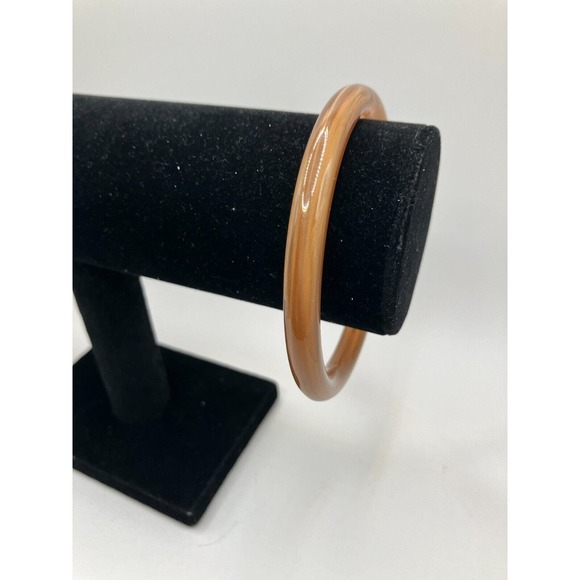 Taiwan Warm Beige Agate Bangle 3 Inch Around Bracelet! - Picture 4 of 9